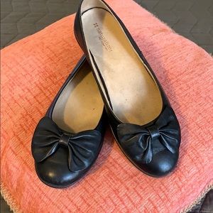 Naturalizer black flats